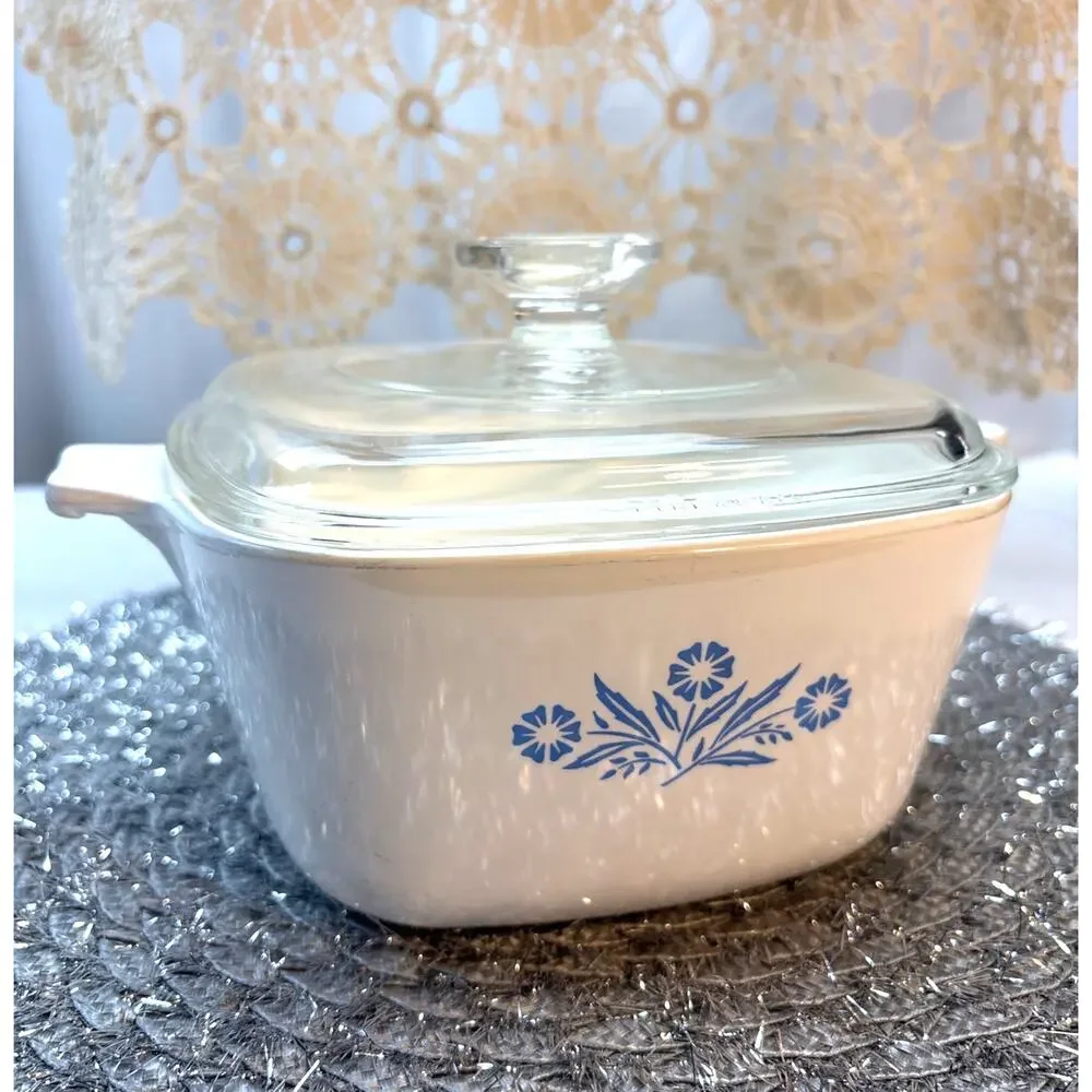 Vintage Blue Cornflower CorningWare 1 3/4 Qt. Casserole Dish with Pyrex Lid